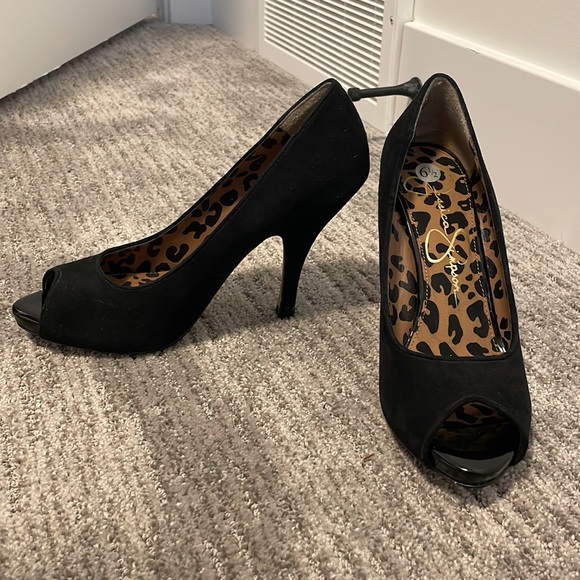 Jessica Simpson genuine suede open toe pumps - Picture 2 of 4